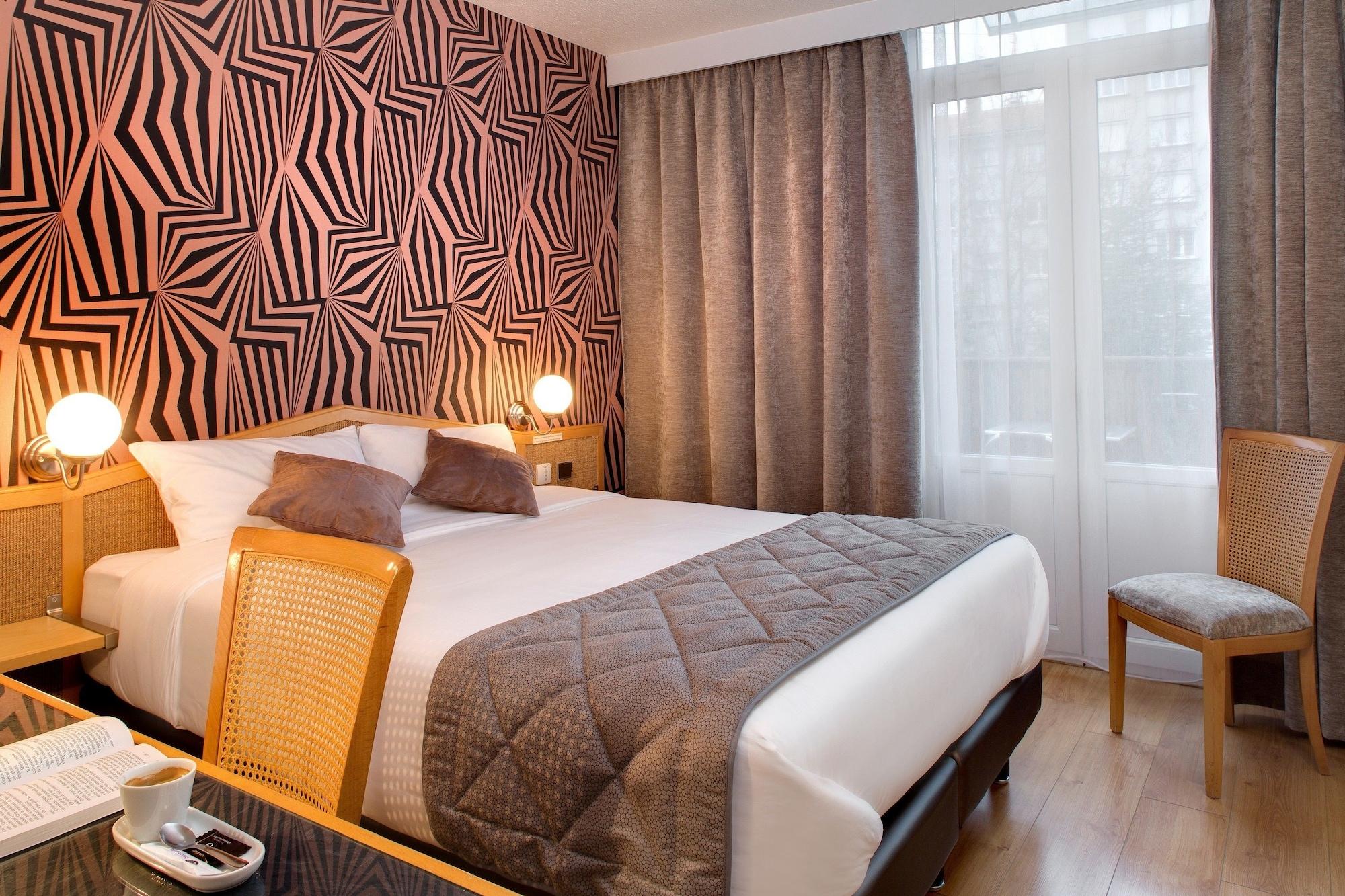 Logis Hotel Du Midi - Saint Etienne Sud Екстериор снимка