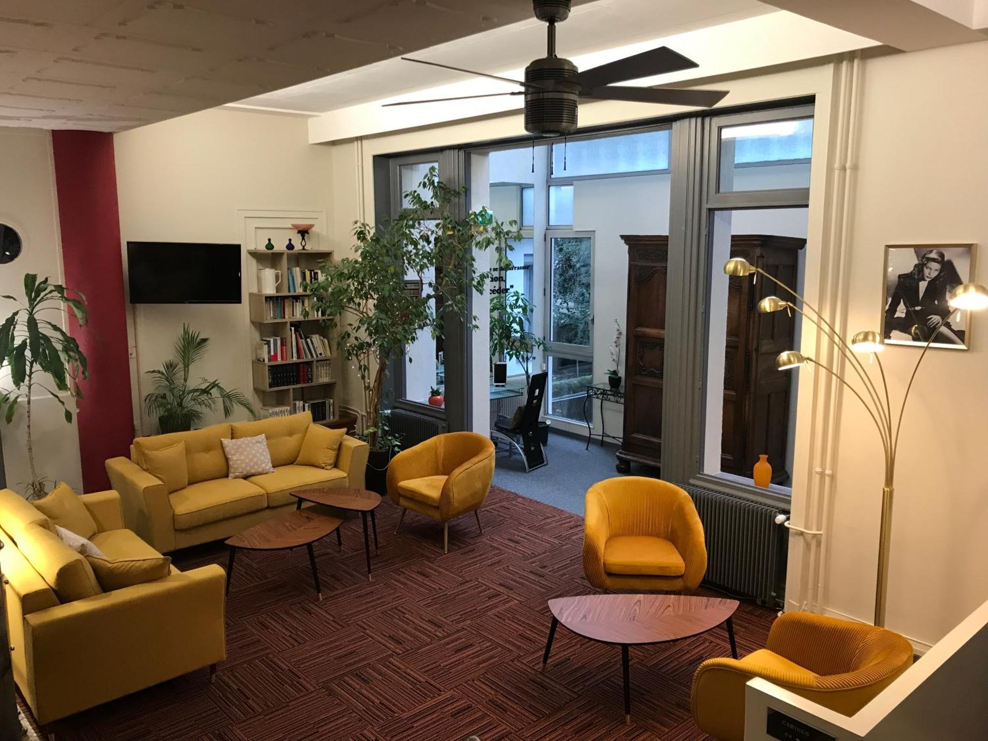 Logis Hotel Du Midi - Saint Etienne Sud Екстериор снимка
