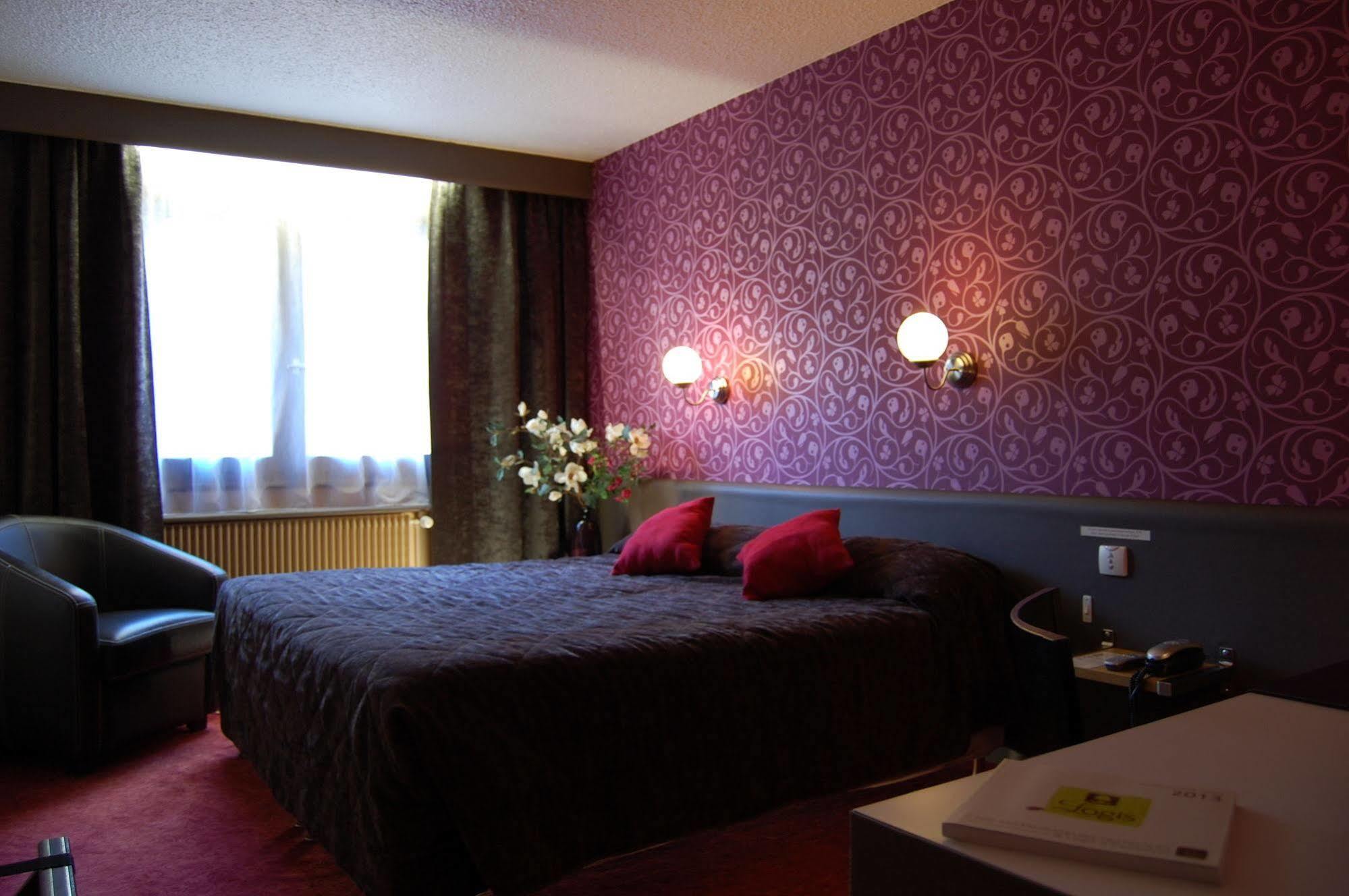 Logis Hotel Du Midi - Saint Etienne Sud Екстериор снимка